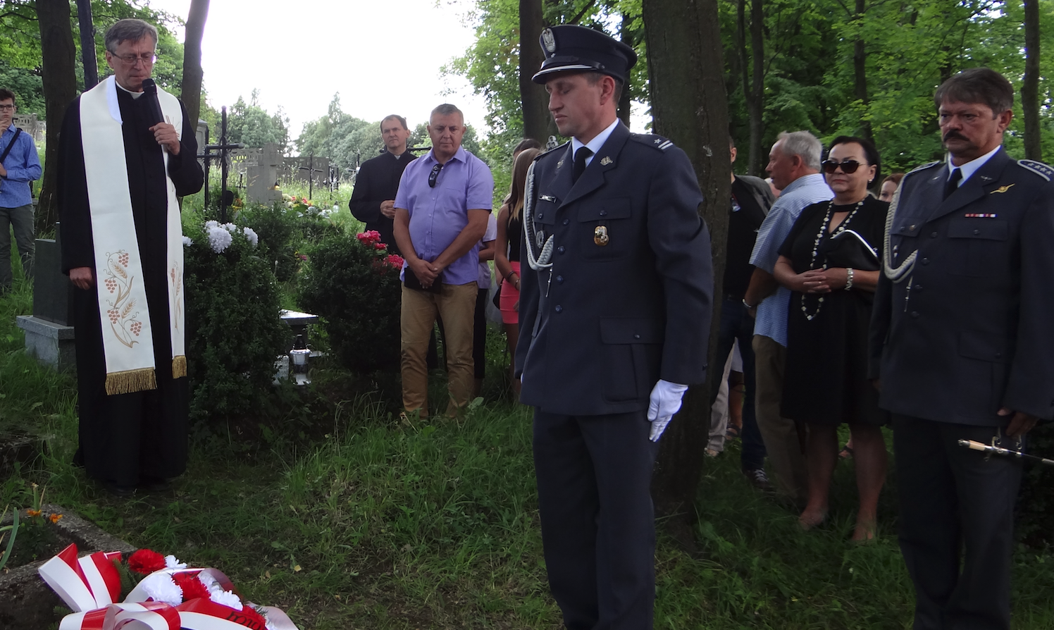 Celebrations at the grave of Ignacy Kasprzyk. Major Andrzej Głownia laid a wreath. 2018 year. Photo by Karol Placha Hetman