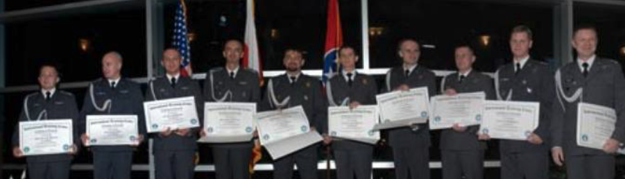 The first group of Polish pilots trained on C-130 E Hercules planes. 2008. Photo by PSP