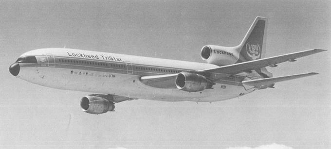 Prototyp L-1011 w locie. 1970 rok. Zdjęcie Lockheed
