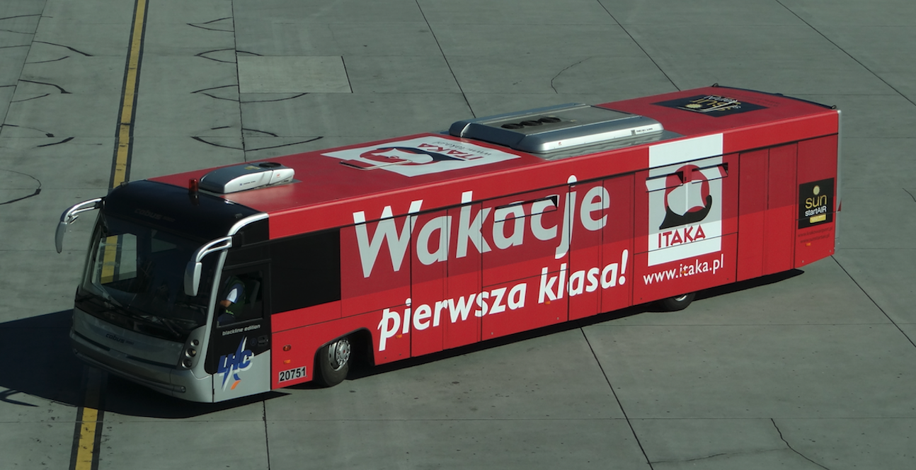 Autobus peronowy Cobus 3000. 2012 rok. Zdjęcie Karol Placha Hetman