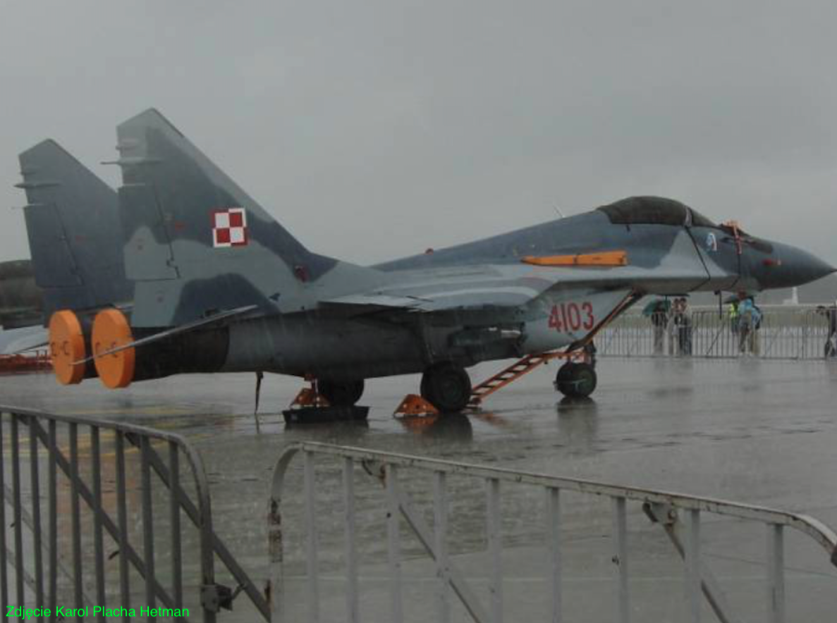 MiG-29 nb 4103. 2007 rok. Zdjęcie Karol Placha Hetman