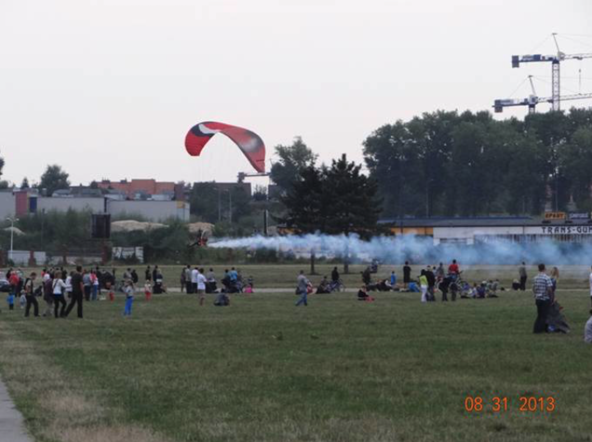 Hang glider. 2013 year. Photo by Karol Placha Hetman