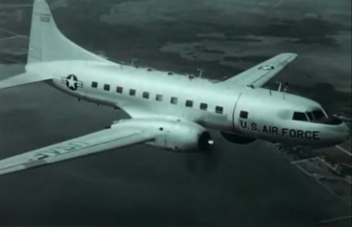 Convair CV-240 w wojskowej wersji T-29, przeznaczony do treningu nawigatorów. 1954 rok. Zdjęcie USAF