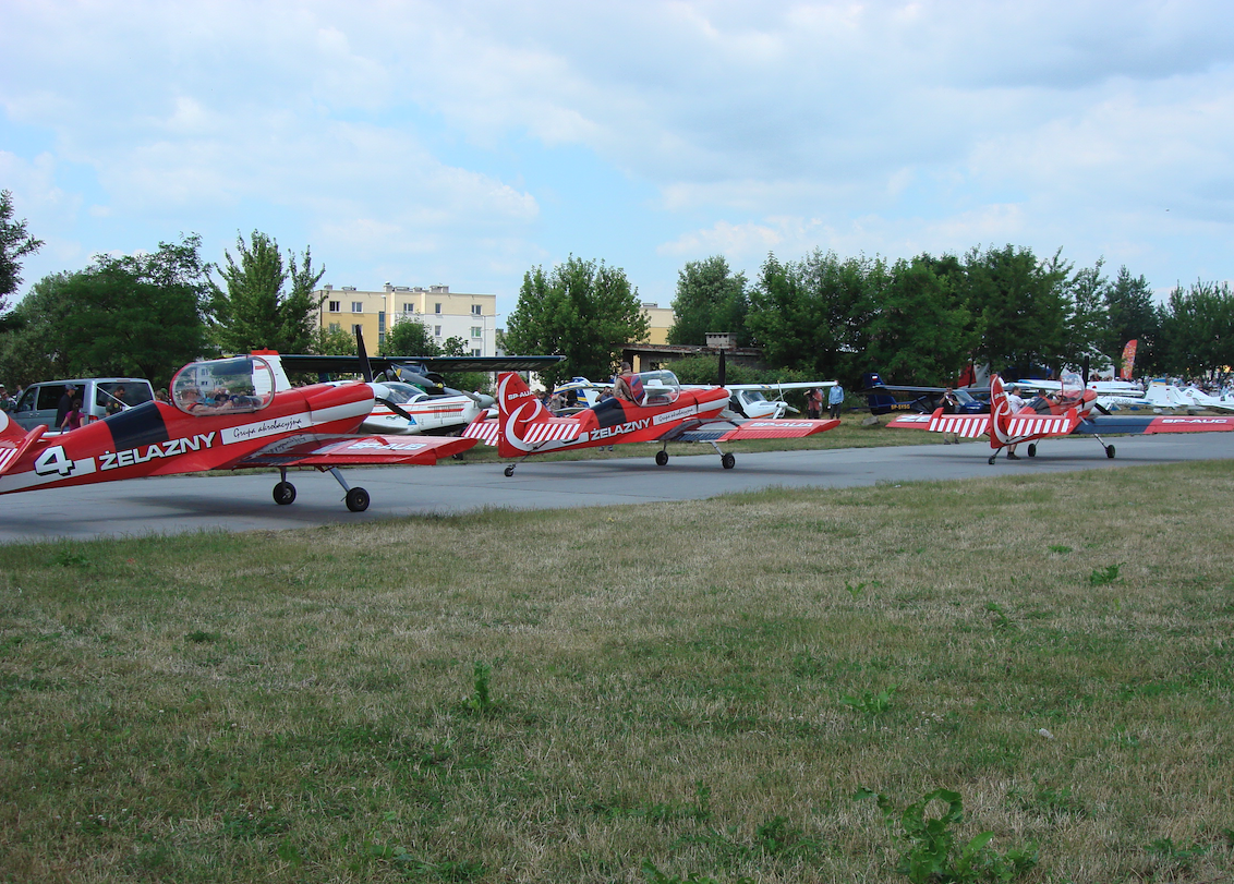 "Żelazny" team. Zlin-50 L planes. 2008. Photo by Karol Placha Hetman