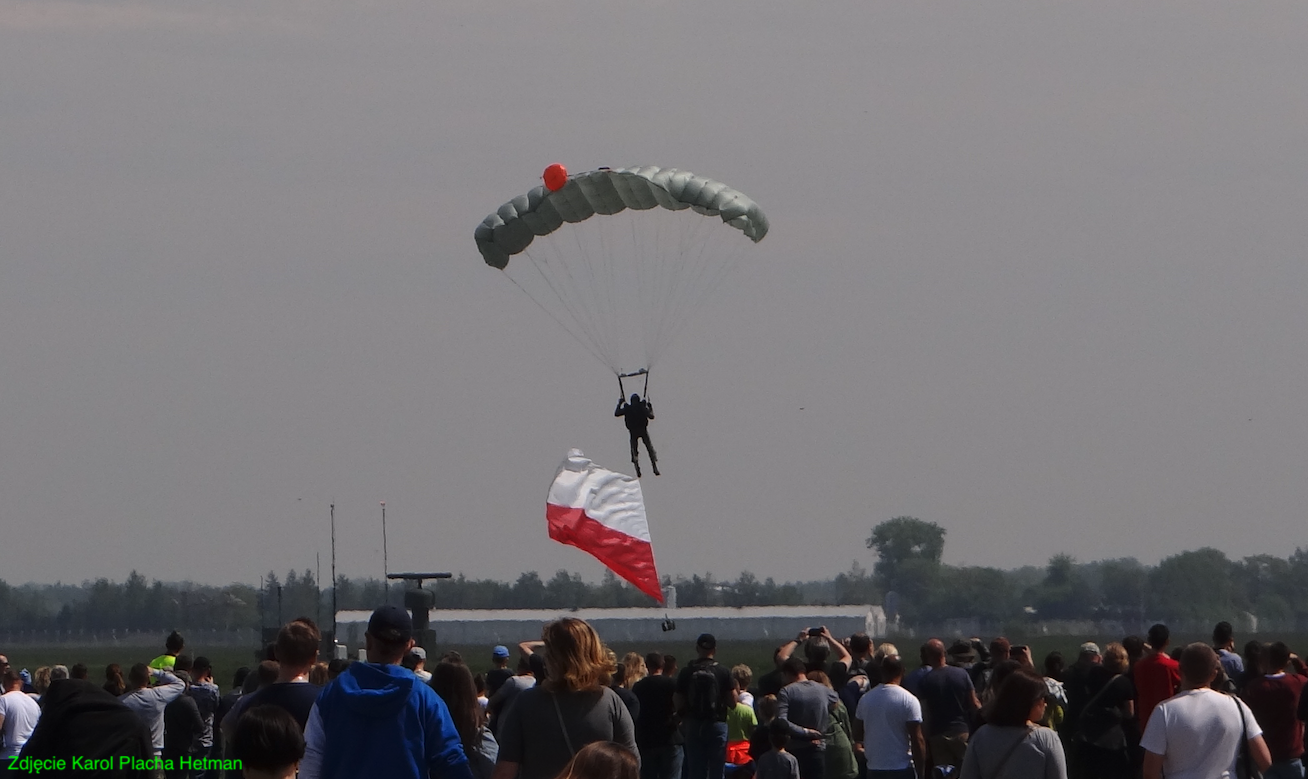 Święto 56. Bazy Lotniczej w Inowrocławiu. 2019 rok. Zdjęcie Karol Placha Hetman