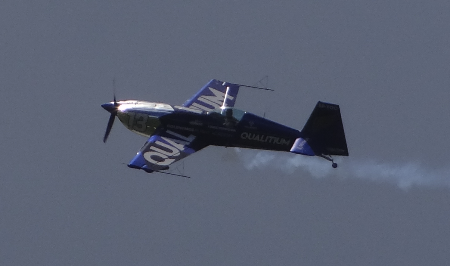 Maciej Pospieszyński samolot Extra 330 SC SP-YOO. Mazury Air Show 2018. Zdjęcie Karol Placha Hetman