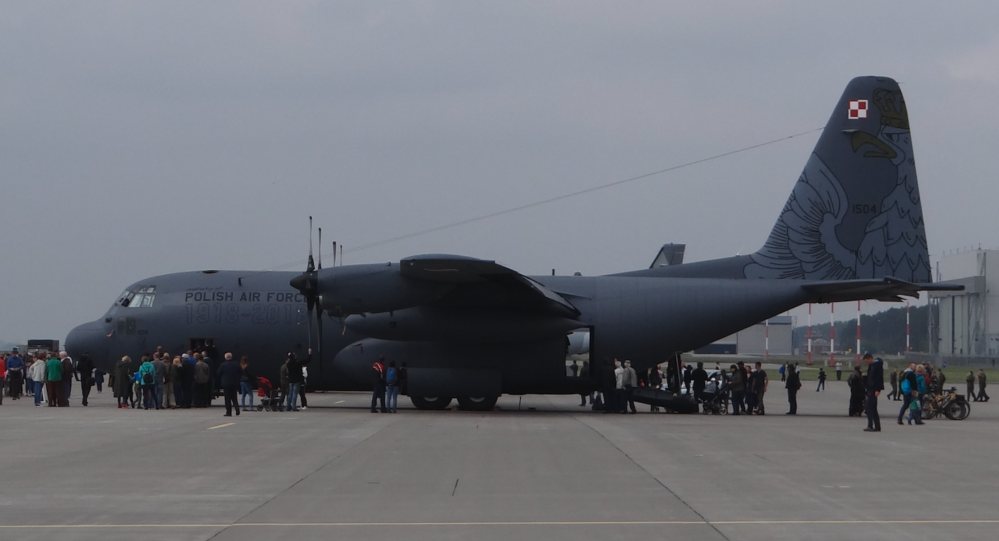 Lockheed C-130 E nb 1504. Powidz 2019 rok. Zdjęcie Karol Placha Hetman