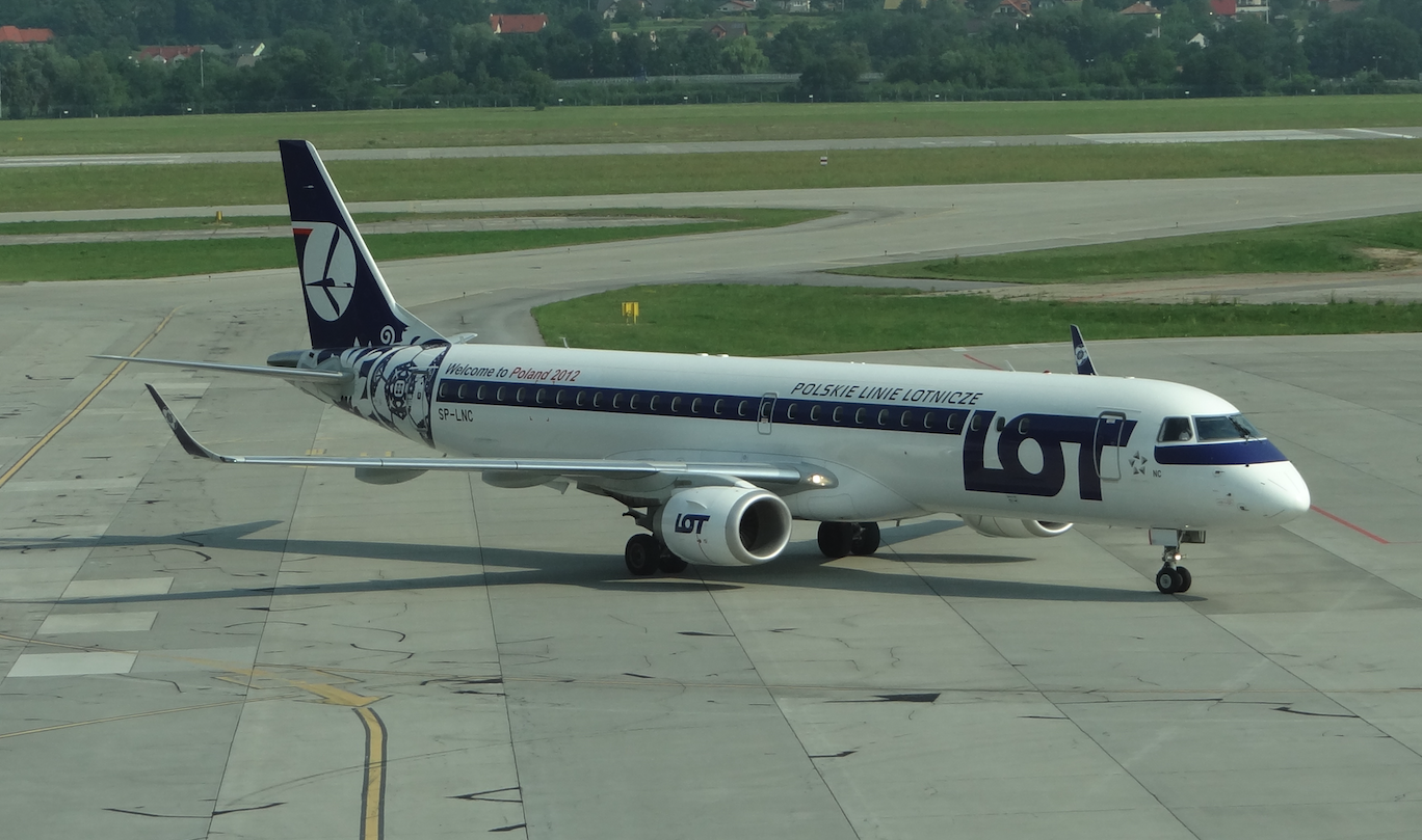 Embraer ERJ E-195 LR, SP-LNC registration. 2012 year. Photo by Karol Placha Hetman