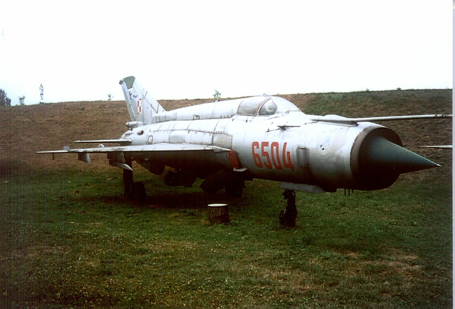 MiG-21 MF nb 6504. 2002 rok. Zdjęcie Karol Placha Hetman
