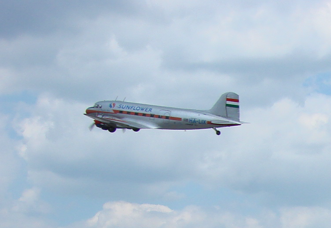 Li-2 rejestracja HA-LIX węgierski nad muzeum-lotniskiem Czyżyny. 2008 rok. Zdjęcie Karol Placha Hetman
