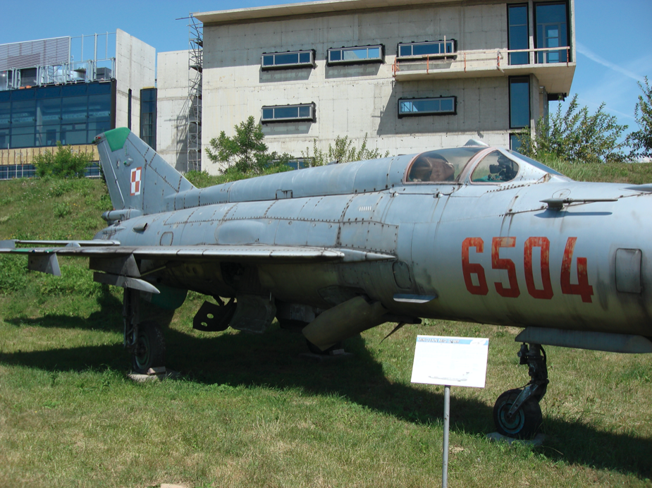 MiG-21 MF nb 6504. 2007 rok. Zdjęcie Karol Placha Hetman