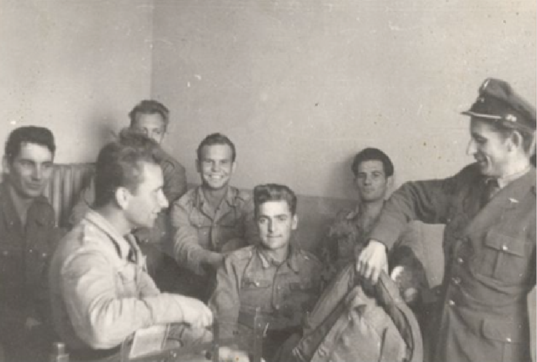 Training of soldiers of the MPS service. Krzesiny airport 1959. Photo of LAC