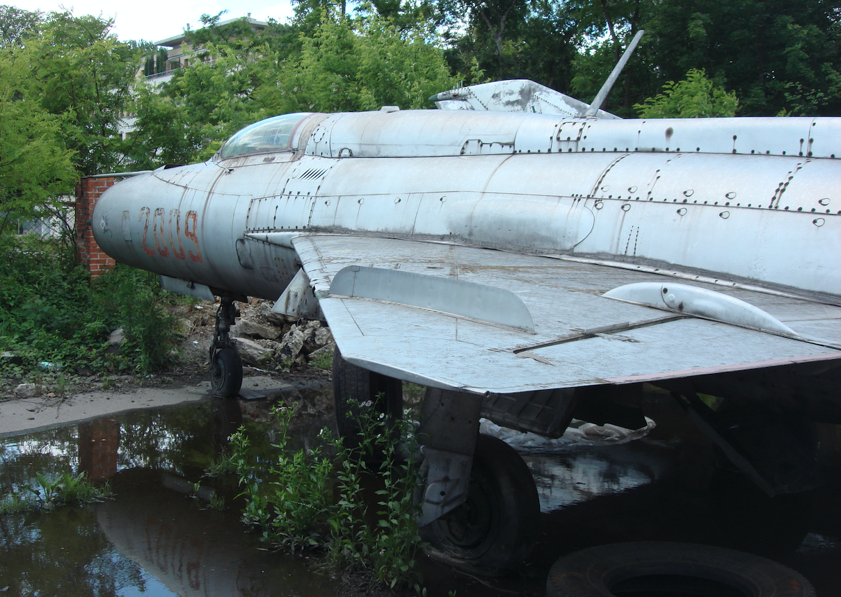 MiG-21 PF nb 2009. 2009 rok. Zdjęcie Karol Placha Hetman