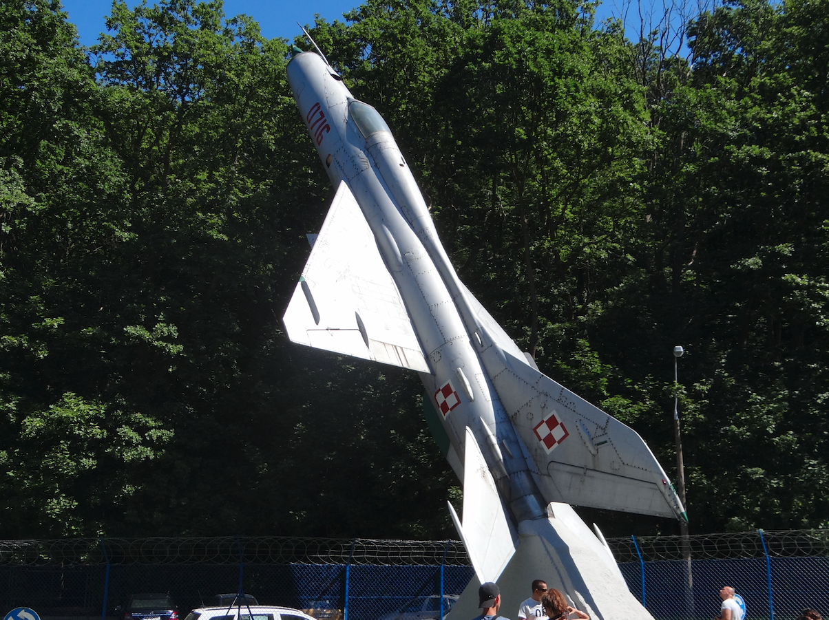 MiG-21 PF nb 0716. Babie Doły 2014 rok. Zdjęcie Karol Placha Hetman