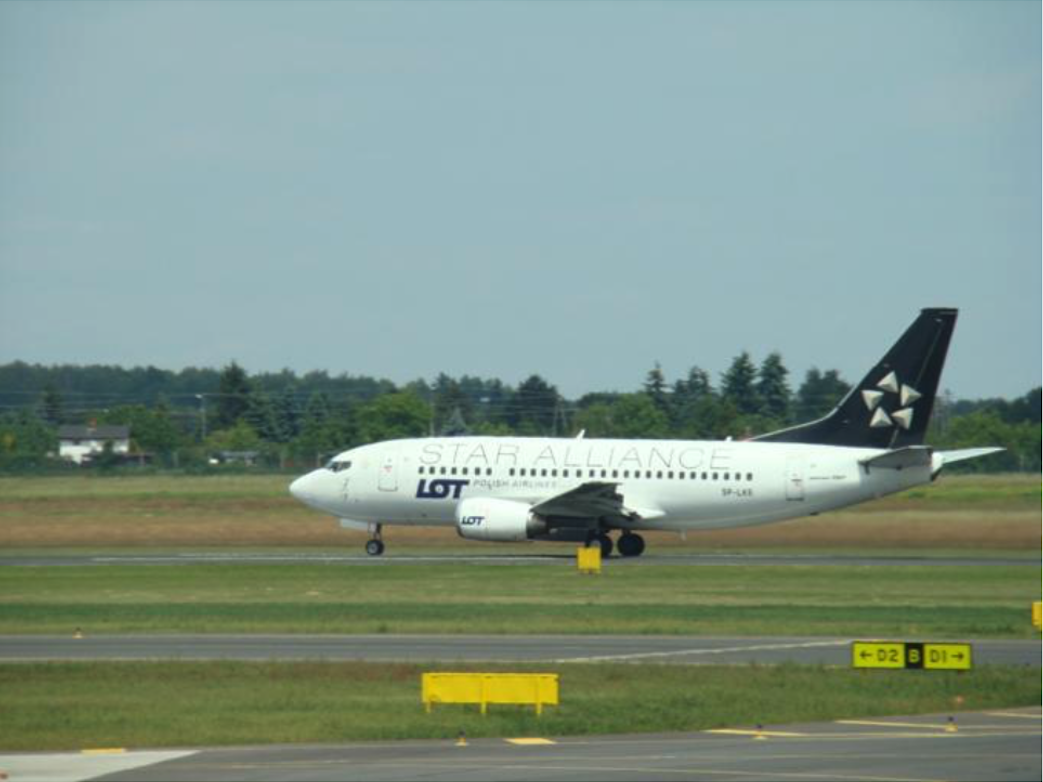 Boeing B.737-55D SP-LKE. Lotnisko Ławica. 2012 rok. Zdjęcie Karol Placha Hetman