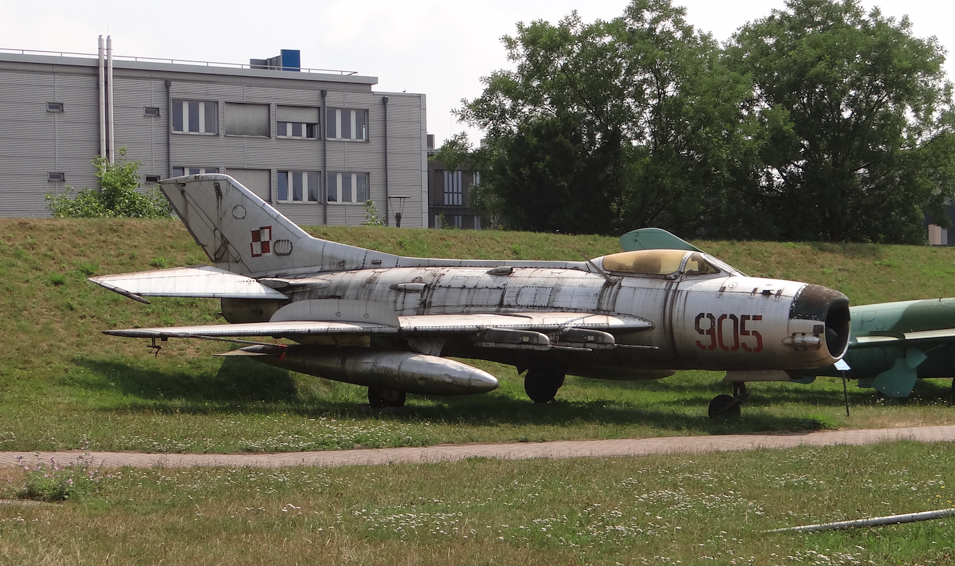 MiG-19 PM nb 905. Czyżyny 2019 rok. Zdjęcie Karol Placha Hetman