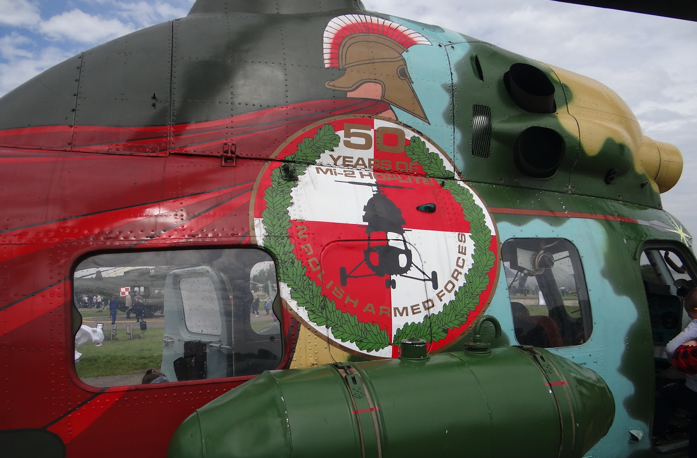 PZL Mi-2 nb 6922 w okolicznościowym malowaniu. Inowrocław. 2019 rok. Zdjęcie Karol Placha Hetman