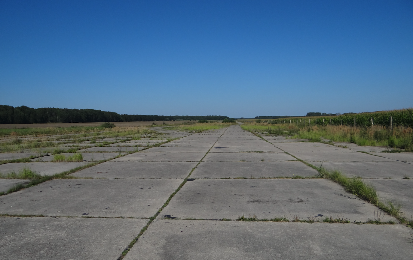 Lotnisko Orneta. RWY. Widok w kierunku wschodnim. 2018 rok. Zdjęcie Karol Placha Hetman