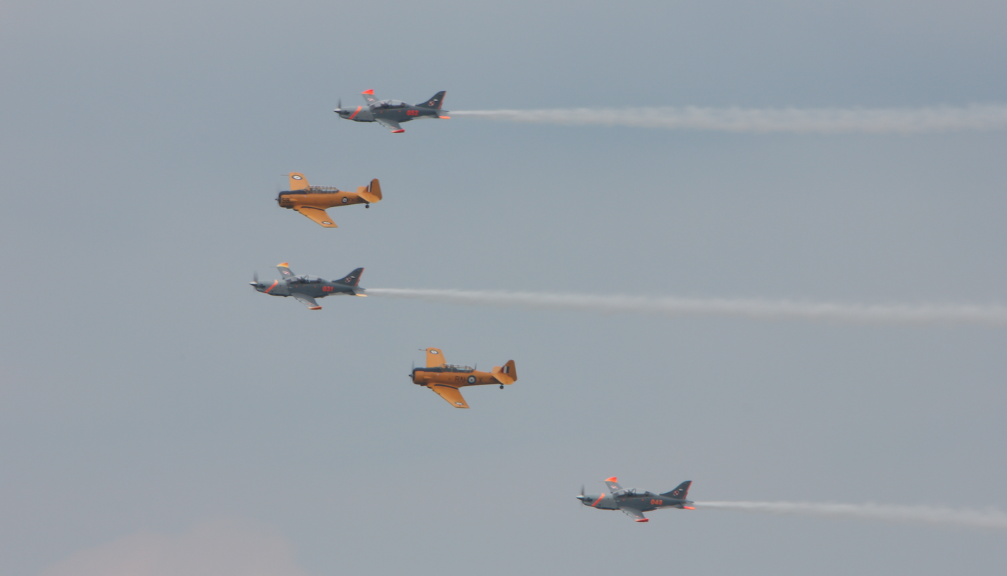 PZL-130 Orlik i Harvard. Babie Doły 2019. Photo by Waldemar Kiebzak