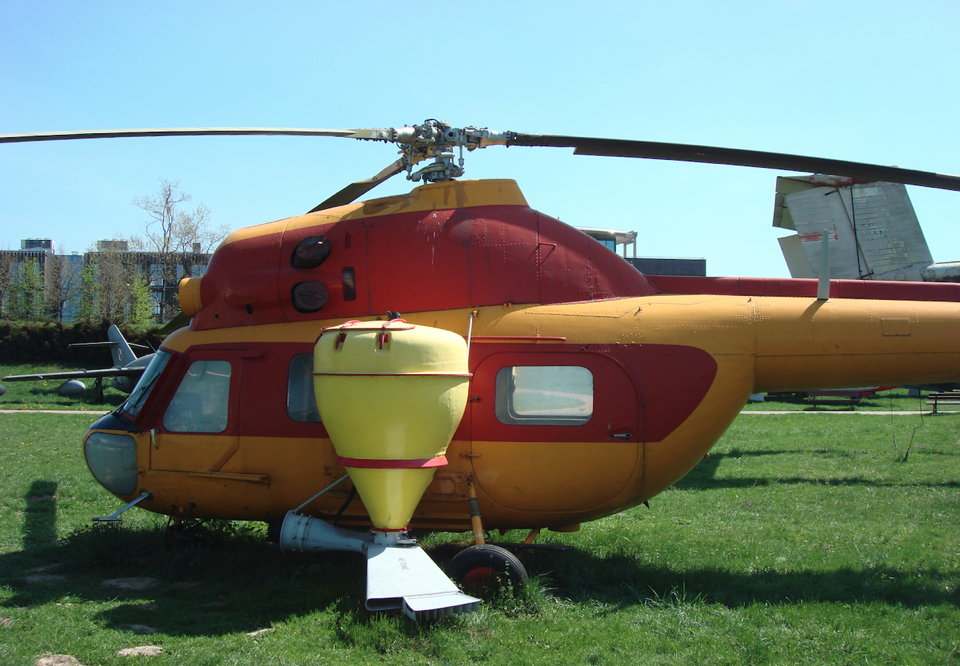 Mi-2 R do opylania z kanałami. 2009 rok. Zdjęcie Karol Placha Hetman