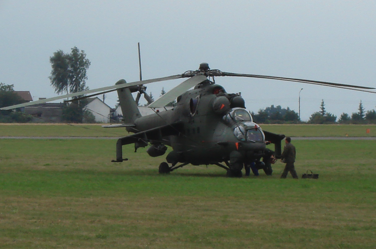 Mil Mi-24 Nb 728. 2007 rok. Zdjęcie Karol Placha Hetman