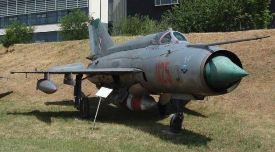 MiG-21 R nb 1125 nr 94R021125 Czyżyny 2008 rok. Zdjęcie Karol Placha Hetman