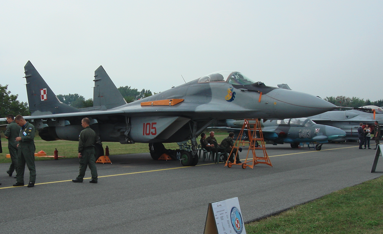 MiG-29 nb 105. 2009 year. Photo by Karol Placha Hetman