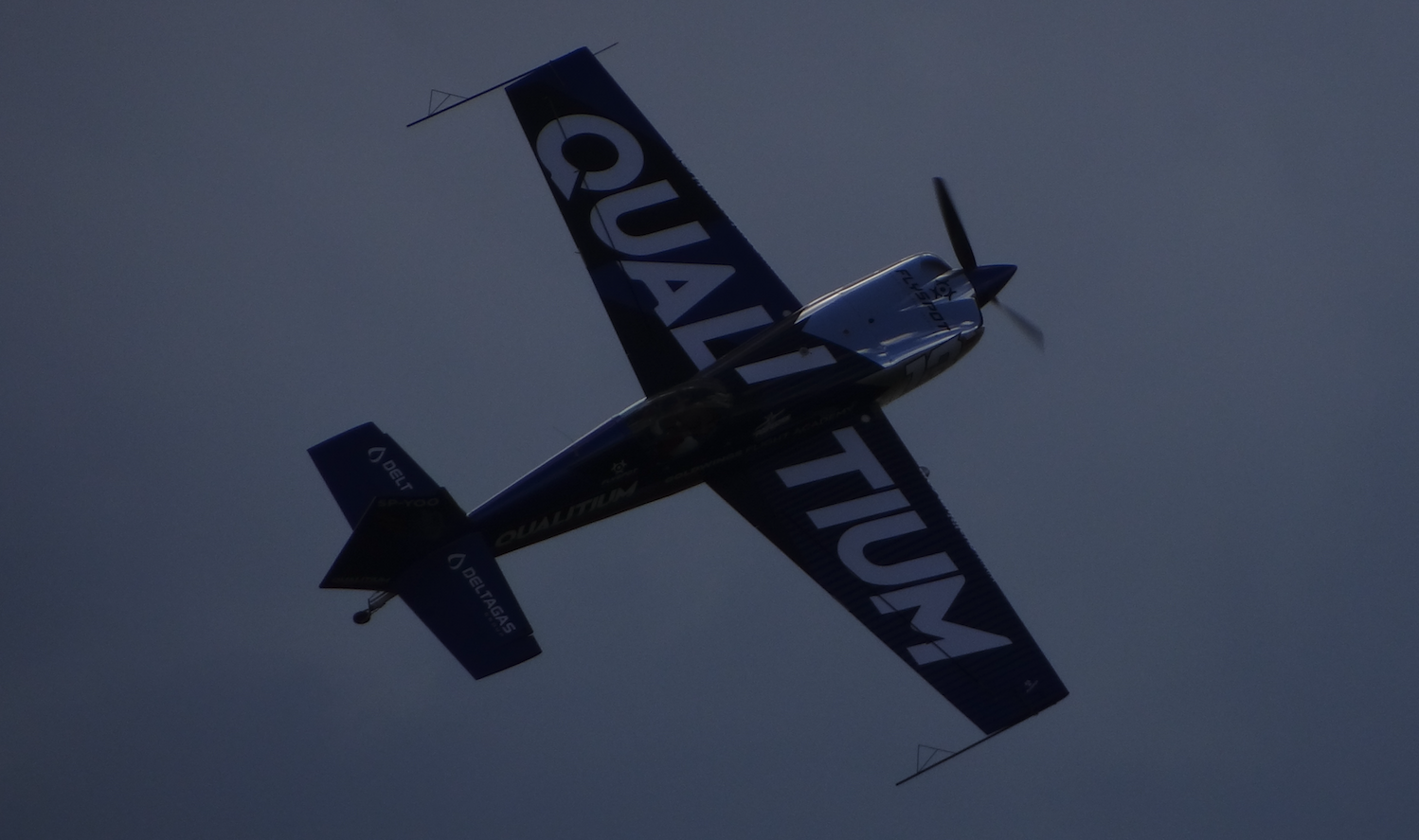 Maciej Pospieszyński Extra 330 SC SP-YOO plane. Mazury Air Show 2018. Photo by Karol Placha Hetman