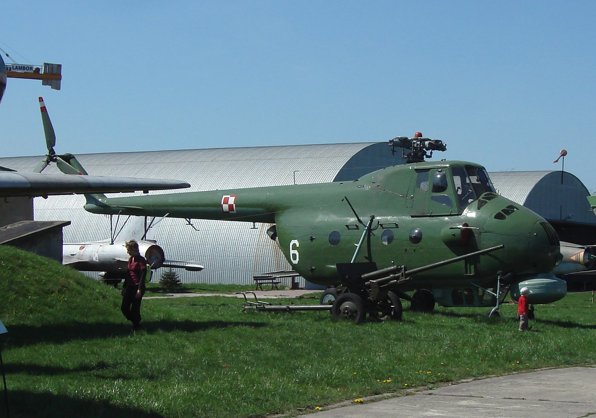 Mil Mi-4 ME nb 6. 2009 rok. Zdjęcie Karol Placha Hetman