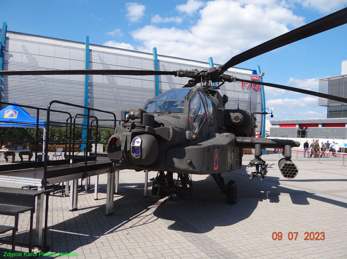 Boeing AH-64 Apache. 2023 year. Photo by Karol Placha Hetman