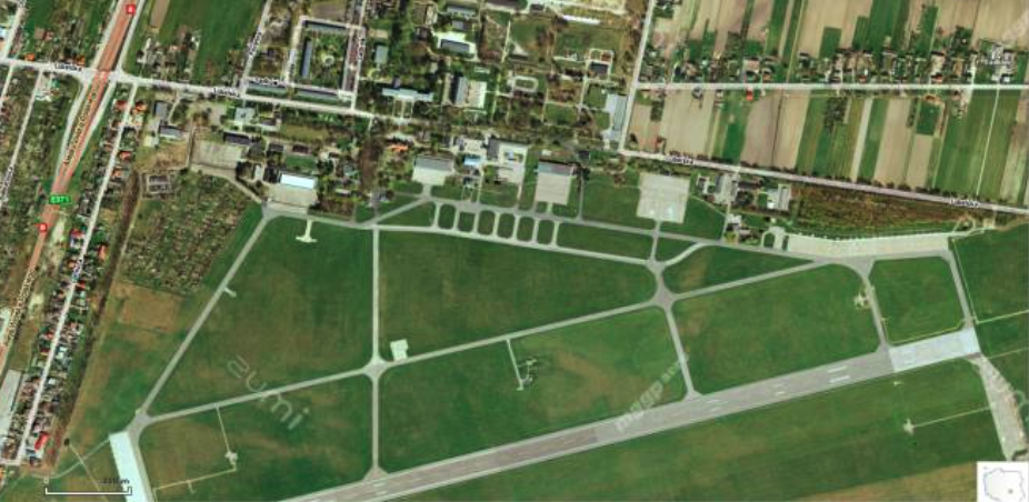 Lotnisko Radom Sadków 2011 rok. Zdjęcie zumi