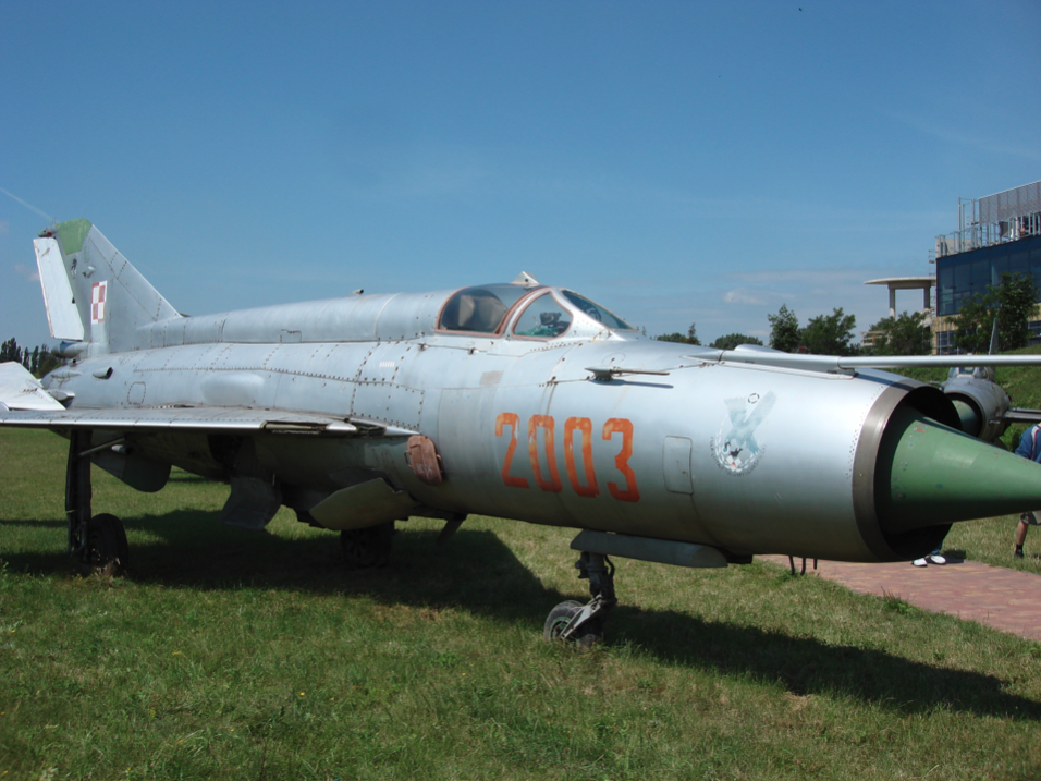 MiG-21 M nb 2003 w muzeum w Czyżynach. 2007 rok. Zdjęcie Karol Placha Hetman