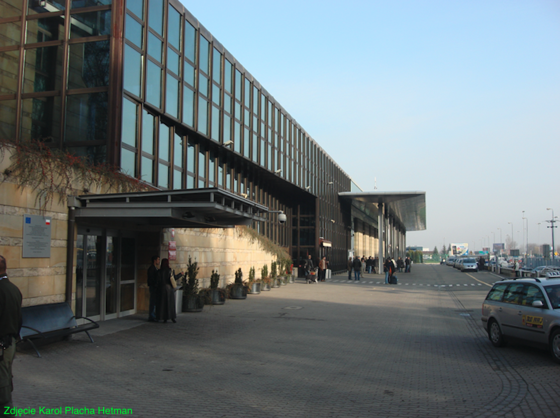 Rozbudowany terminal. 2009 rok. Zdjęcie Karol Placha Hetman