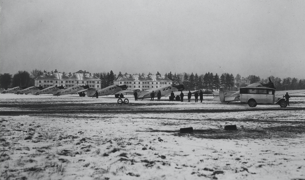 Seven Junkers F-13 planes of the Polish carrier AEROLOT. Pole Mokotowskie. 1926. Photo of Aerolot