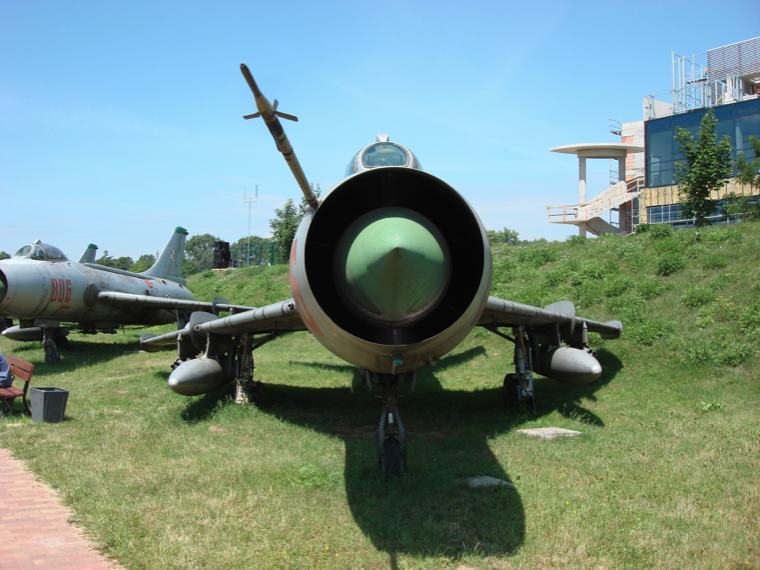 Suchoj Su-7 BM nb 06 w Muzeum Lotnictwa Czyżyny. 2007 rok. Zdjęcie Karol Placha Hetman