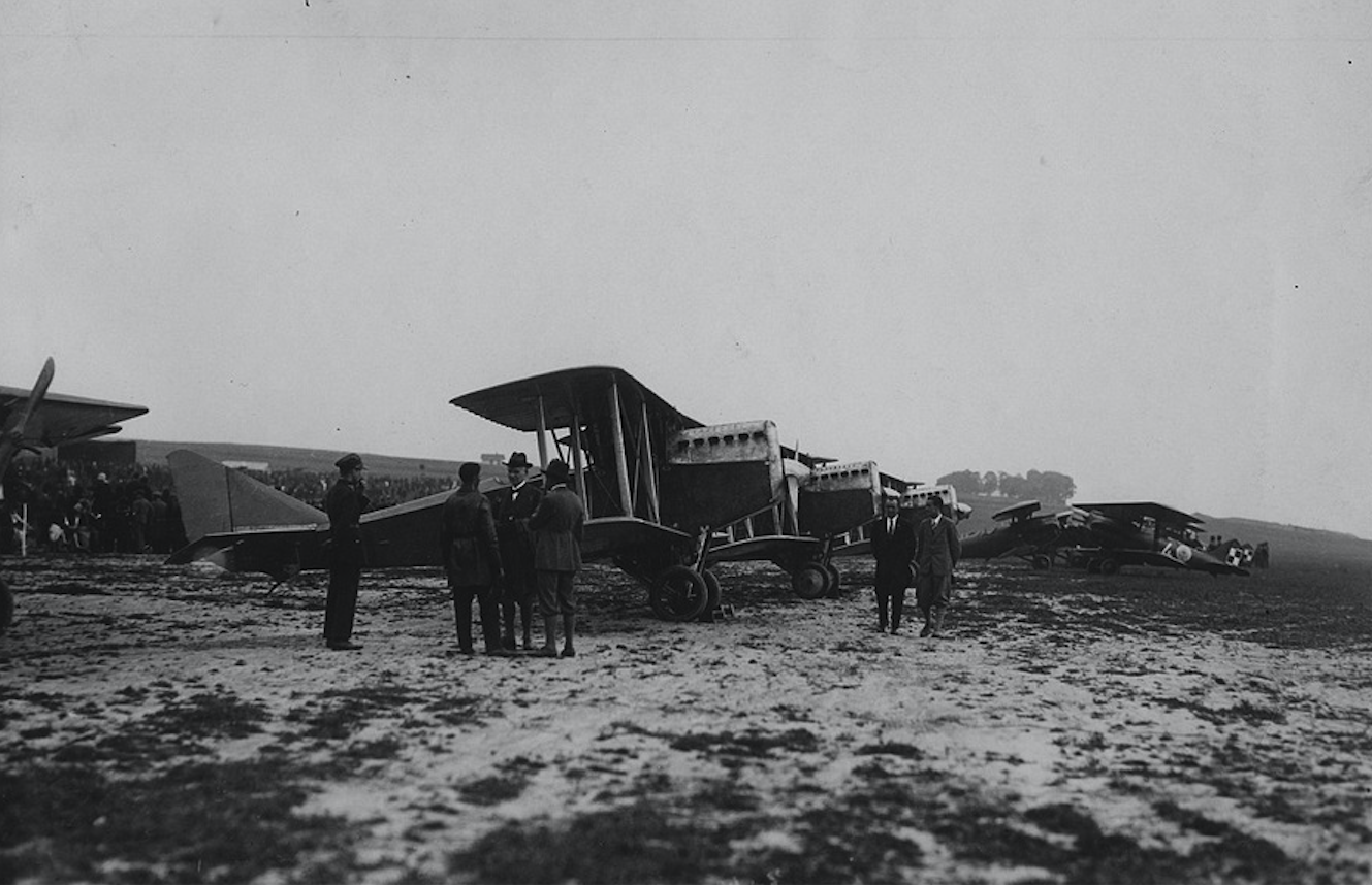 Ansaldo A-300-4 ze 111 Eskadry Myśliwskiej. 1922 rok. Zdjęcie LAC