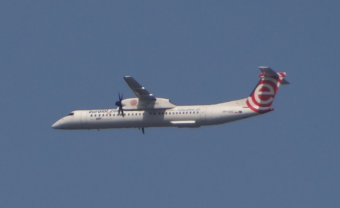 Bombardier DHC 8 Dash 8-400 Q SP-EQC EuroLot. 2017 rok. Zdjęcie Karol Placha Hetman