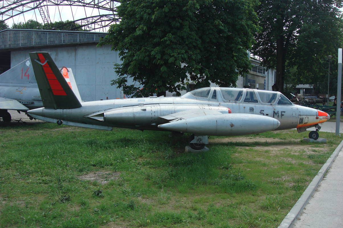 Aerospatiale CM.170 Magister nb 5-MF nr 458. 2010 rok. Zdjęcie Karol Placha Hetman