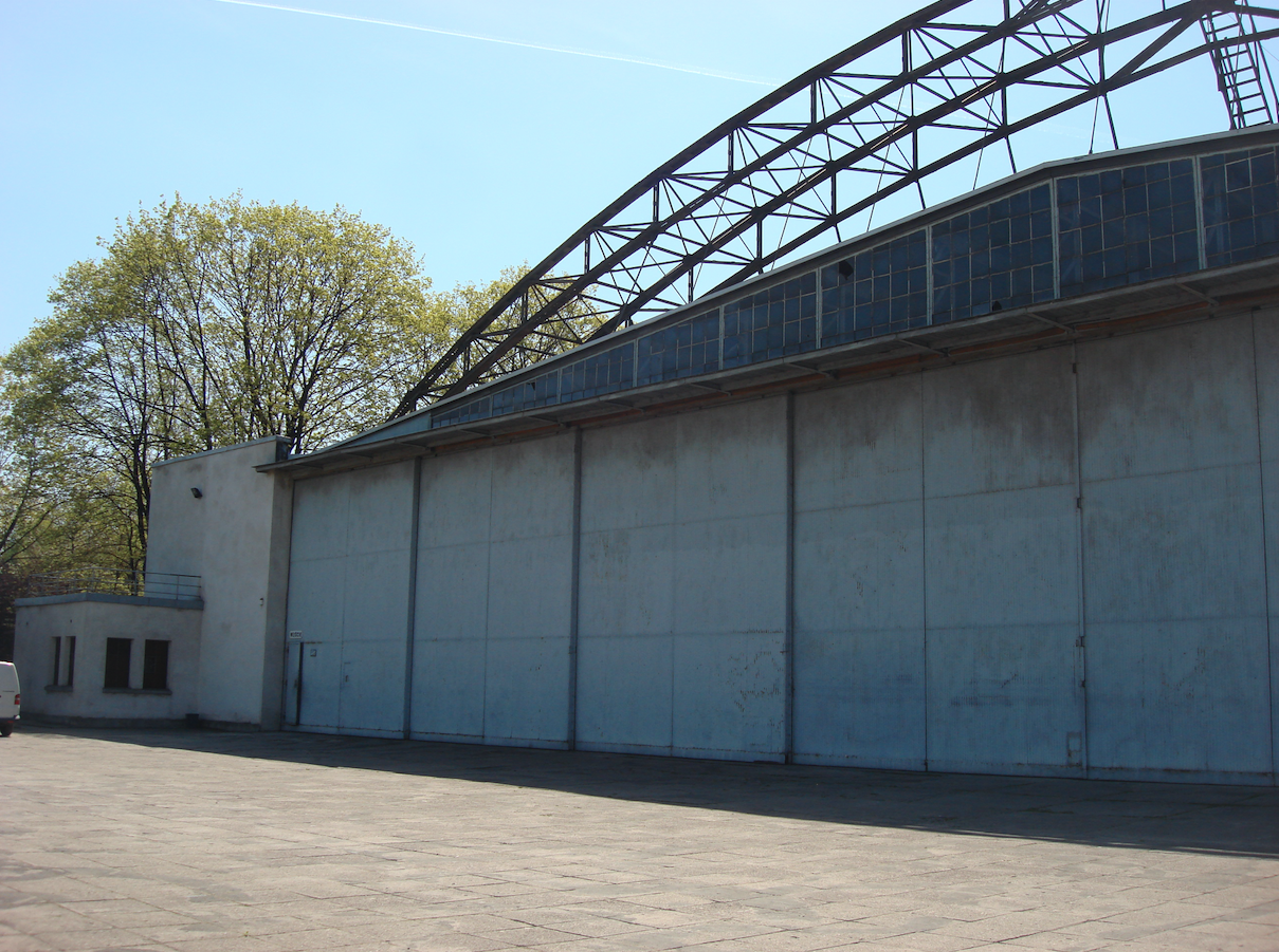 Hangar Muzeum Lotnictwa Polskiego. Czyżyny 2009 rok. Zdjęcie Karol Placha Hetman