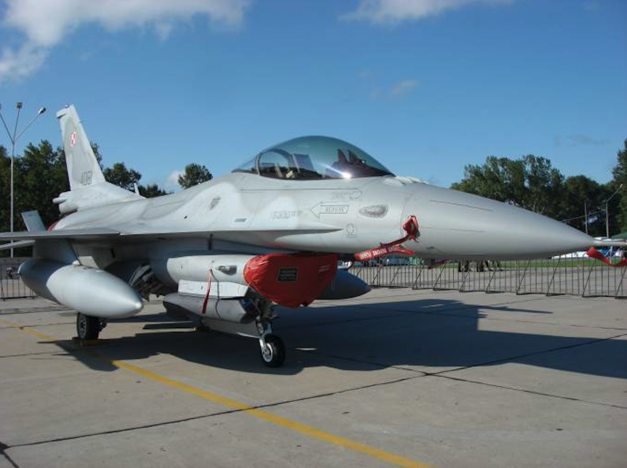 F-16 C Jastrząb nb 4061 Mińsk Mazowiecki 2008 rok. Zdjęcie Karol Placha Hetman