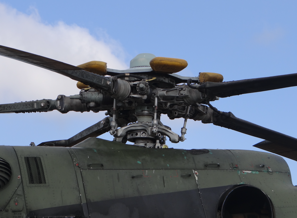 Głowica wirnika nośnego śmigłowca Mi-8. 2013 rok. Zdjęcie Karol Placha Hetman