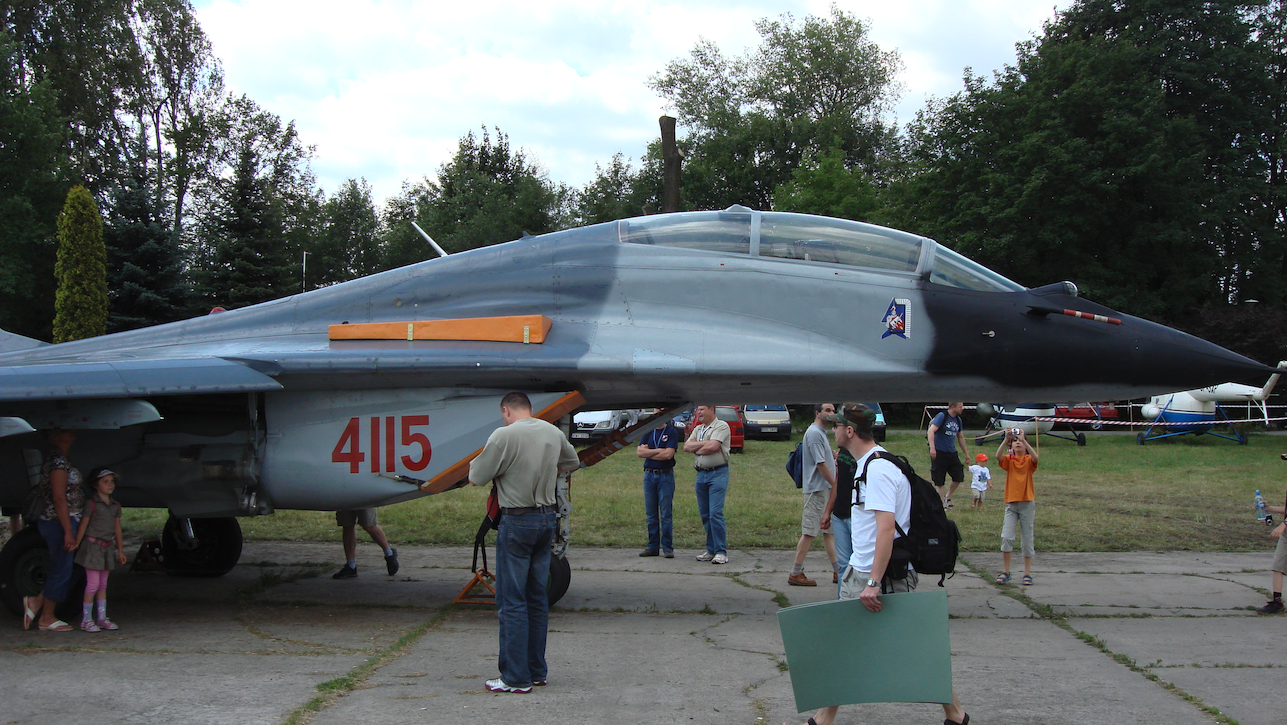 MiG-29 UB nb 4115. Czyżyny 2008 rok. Zdjęcie Karol Placha Hetman