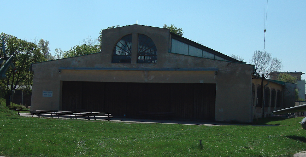 Hangar Muzeum Lotnictwa Polskiego z 1993 roku. Czyżyny 2009 rok. Zdjęcie Karol Placha Hetman