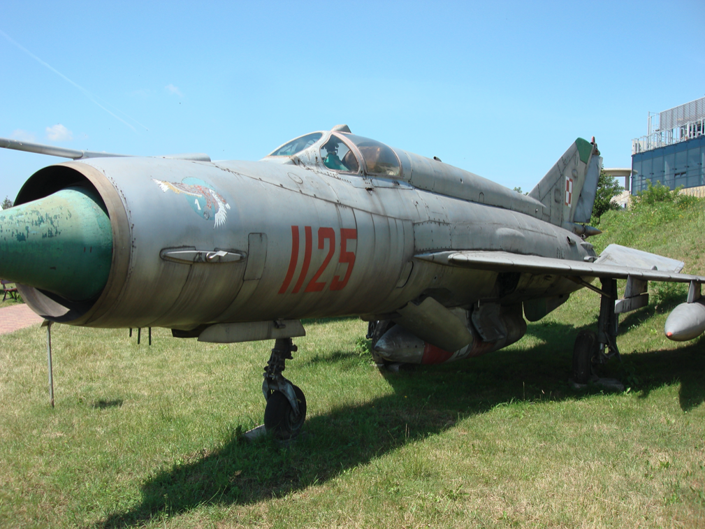 MiG-21 R nb 1125. Czyżyny 2007 roku. Zdjęcie Karol Placha Hetman