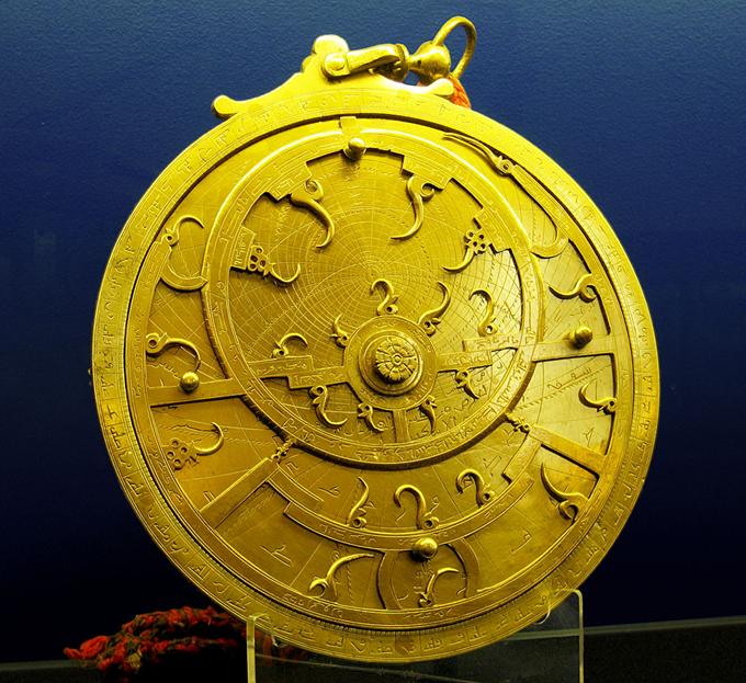 Astrolabium Perskie z XVII wieku. 2005r. Zdjęcie z Wikipedii