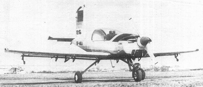 Pierwszy prototyp PZL-126 Mrówka rejestracja SP-MKA. PZL-Okęcie. 1990r. Zdjęcie W. Grabarczyk