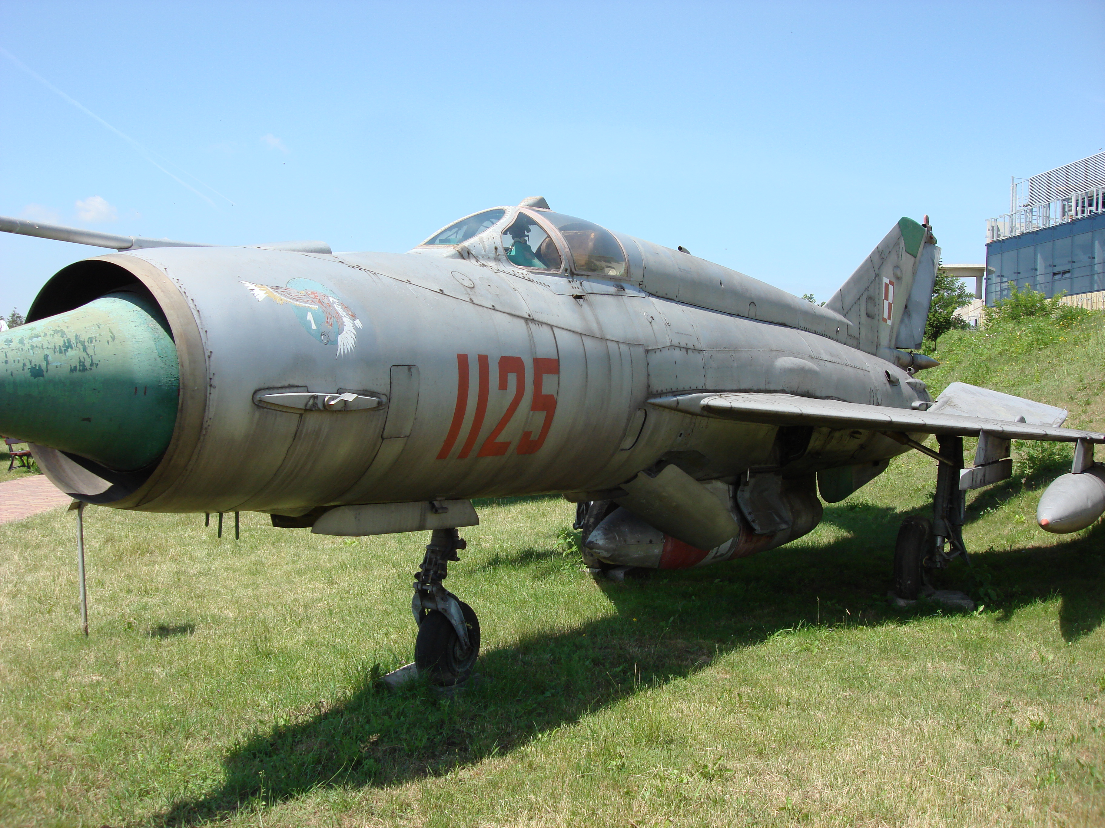 MiG-21 R nb 1125. The emblem of the 1st Squadron of the 32nd Regiment on the fuselage. Czyżyny 2007. Photo by Karol Placha Hetman