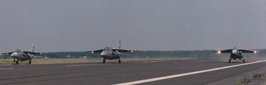 I-22 M-91 aircraft during group take-off. 1993 year. Photo of LAC