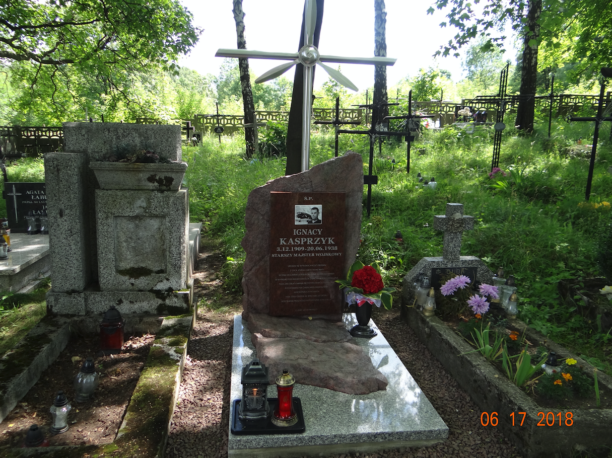 Ignacy Kasprzyk's grave. 2018 year. Photo by Karol Placha Hetman