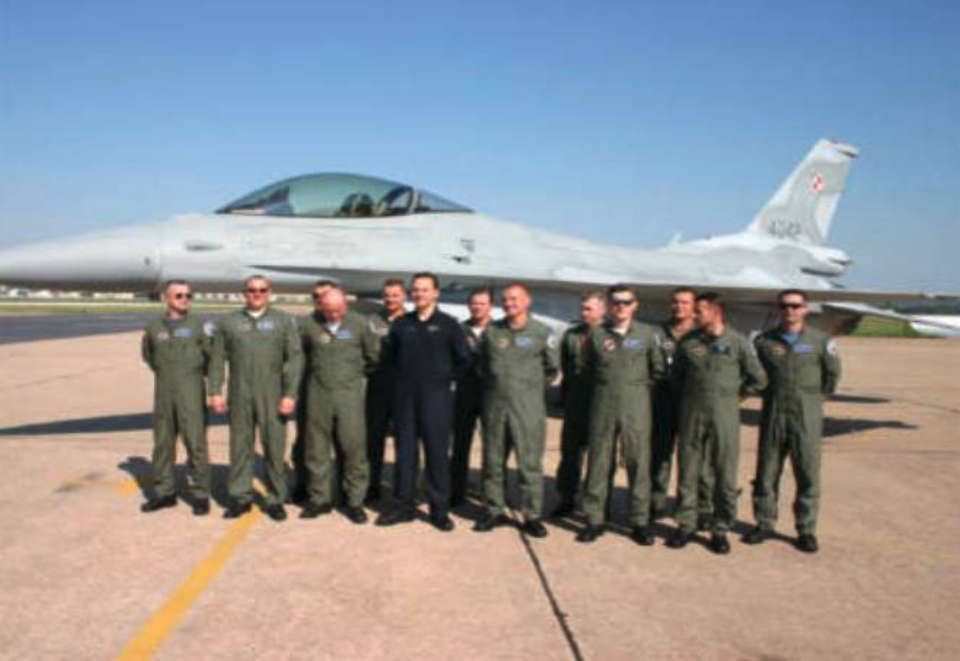 Polski F-16 C nr 4042 w Fort Worth. 16.09.2006 rok. Zdjęcie LAC